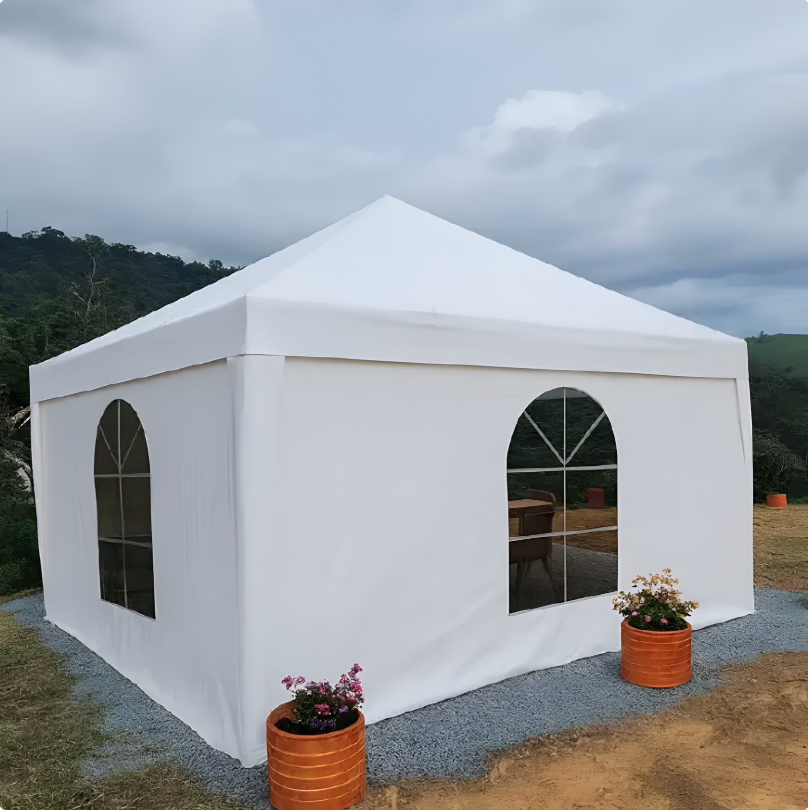 Carpa con paredes y ventanas para evento campestre CaliSombras